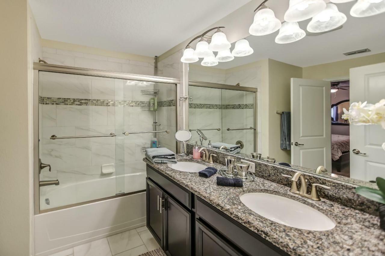 C - New 4 Bedroom Home - 5 Miles To Disney - Free Water Park - Private Pool Kissimmee Bagian luar foto