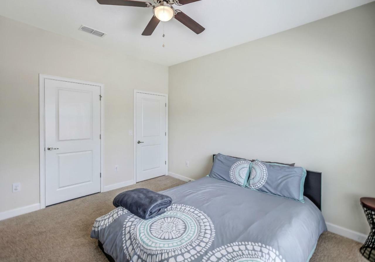 C - New 4 Bedroom Home - 5 Miles To Disney - Free Water Park - Private Pool Kissimmee Bagian luar foto